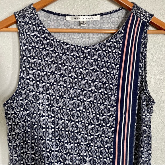 Max Studio - Sleeveless Blue Geometric Print Tank Top - Size S - Picture 3 of 5
